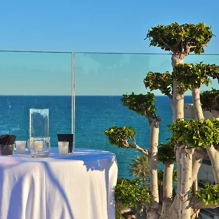 Hotel Mim & 4*