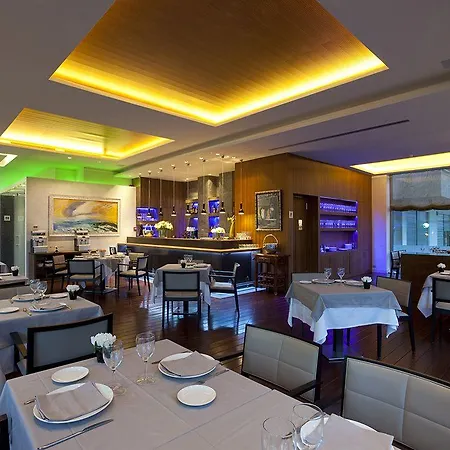 Hotel Mim & 4*